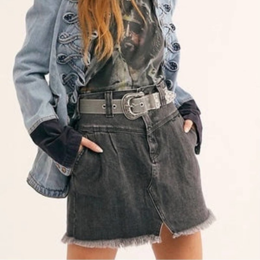 Free People Black Charcoal Distressed High Waisted Denim Mini Skirt Sz 26
